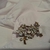 BROCHE GALHO FLORIDO na internet