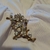 BROCHE GALHO FLORIDO - loja online