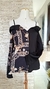CAMISA PRETA COM METADE ESTAMPADA - comprar online