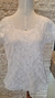 BLUSA RENDADA COM FURINHOS