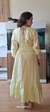 Vestido amarelo manteiga HIT na internet