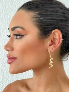 Brinco folheado a Ouro 18k