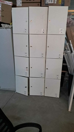 Armário 12 portas