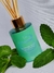 O Difusor de Varetas Comunicação de Capim-limão e Hortelã-pimenta da Estrela da Terra | Aromas da Natureza é um elemento de decoração e um perfume para o ambiente com sinergias agradáveis que se espalham com facilidade pelo ambiente através das varetas di