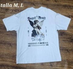 camiseta oversize en tela fria en internet