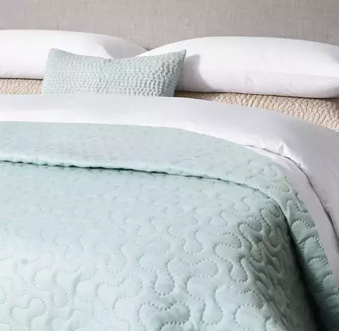 Quilt hotelero Twin con funda