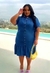 Vestido jeans plus size com manga bordada