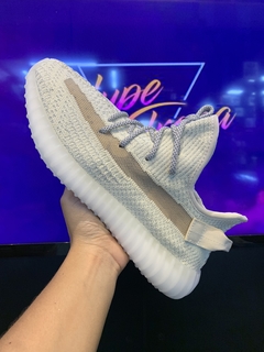 Yeezy Boost 350 Bege na internet