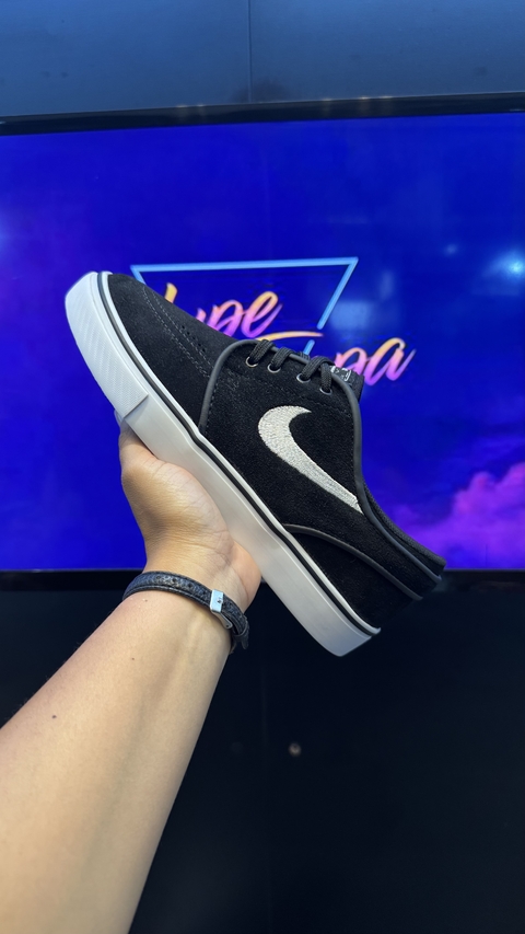 SB Janoski PRETO/BRANCO - comprar online