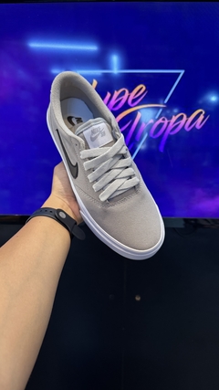 Nike SB Cinza na internet