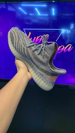 Yeezy Boost 350 Beluga na internet