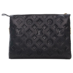 Louis Vuitton Pochette Voyage en internet