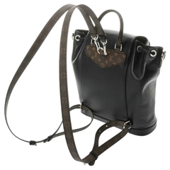 LOUIS VUITTON MOCHILA MONTSOURIS VIBE en internet