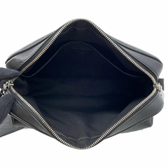 Louis Vuitton Outdoor Messenger en internet