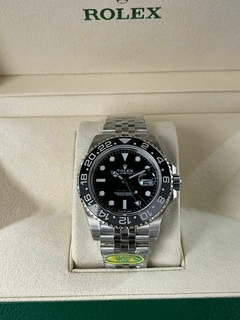 GMT 40 BRUCE WAYNE en internet