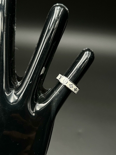 ANILLO LOUIS VUITTON 8 en internet