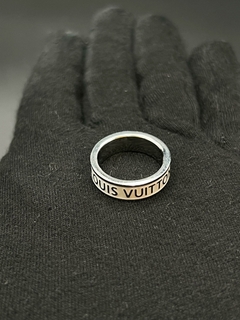 ANILLO LOUIS VUITTON 8 - LUXURY GIFT