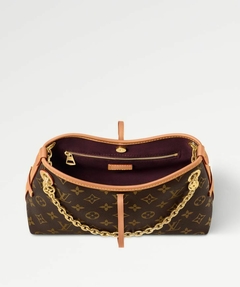 LOUIS VUITTON CARRY ALL CARGO VIBE - LUXURY GIFT