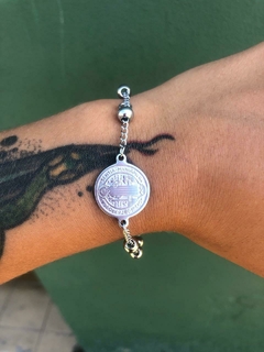 Pulsera A.Q. Dije San Benito - comprar online