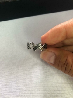 Anillo Flores A.Q