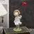 A Menina do Balão Vermelho Banksy - Com Amor Van Gogh | Alianças, Presente E Decoração, Capas De Celular