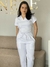 Scrub Feminino Pérola - Branco na internet