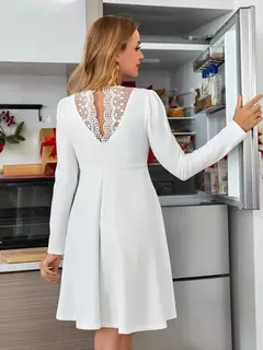 Vestido blanco detalle en la espalda