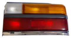 Faro Trasero Nissan Laurel Original con cromado