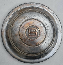 Antigua Taza Studebaker De Bronce