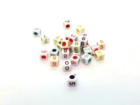 Piezas Plasticas Pasante Numeros 7*7 Mm Bag X 1 Kilo