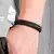 Pulseira Magnética de Couro PU Preto na internet