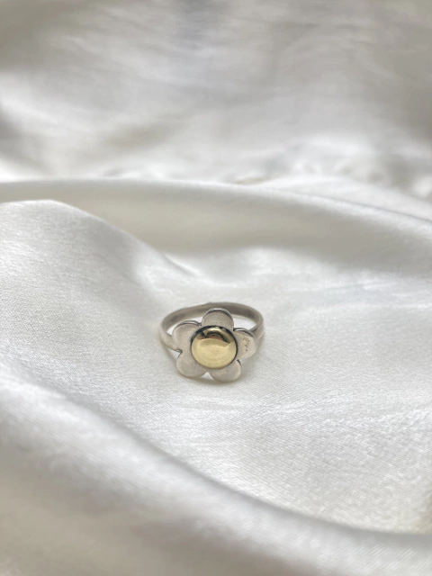 Anillo Flowers