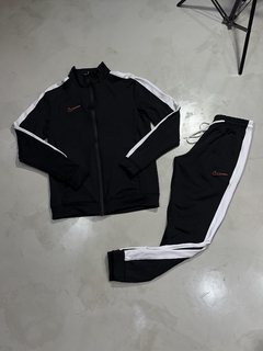 CONJUNTO NK DRI FIT - ( PRETO / BRANCO )