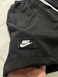 SHORT TACTEL NK SWOOSH - PRETO na internet