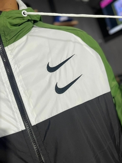 CORTA VENTO DOUBLE SWOOSH - VERDE - Falcon Store