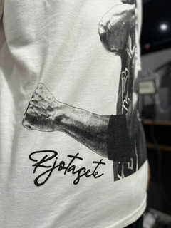 OVERSIZED RJ7 - MICHAEL JORDAN na internet
