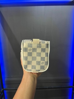NECESSAIRE LV M - BEGE - comprar online