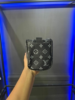 NECESSAIRE LV M - PRETA - Falcon Store