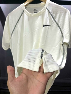 CAMISA NK DRY FIT - OFF WHITE - loja online