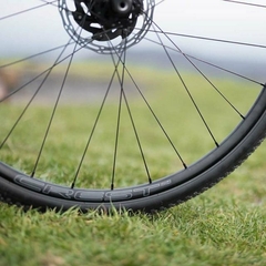 ARO MTB STANS NOTUBES CREST MK4 29 32 FUROS PRETO/CINZA - comprar online