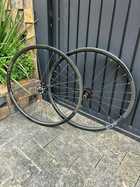 RODA SESSION CARBONO C26 - comprar online