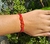 Pulseira macrame vermelha com miçangas regulável - Mel Moda Acessórios