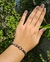 Pulseira macrame preta com miçangas regulável