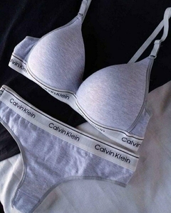 CONJUNTO CALVIN KLEIN GRIS