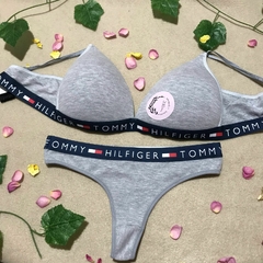 CONJUNTO TOMMY HILFIGER ARMADO GRIS