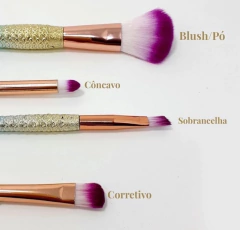 Kit Pincéis Sereia com 4 unidades - 1 Blush/Pó - 1 Côncavo- 1 sobrancelha - 1 corretivo na internet