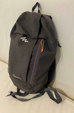 MOCHILA QUECHUA GRIS