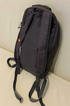 MOCHILA QUECHUA GRIS en internet