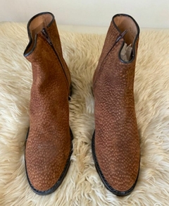 BOTAS CUERO DE CARPINCHO TALLE 45 - comprar online