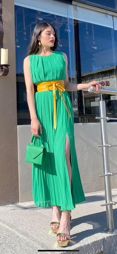 Vestido No Tan Largo Verde